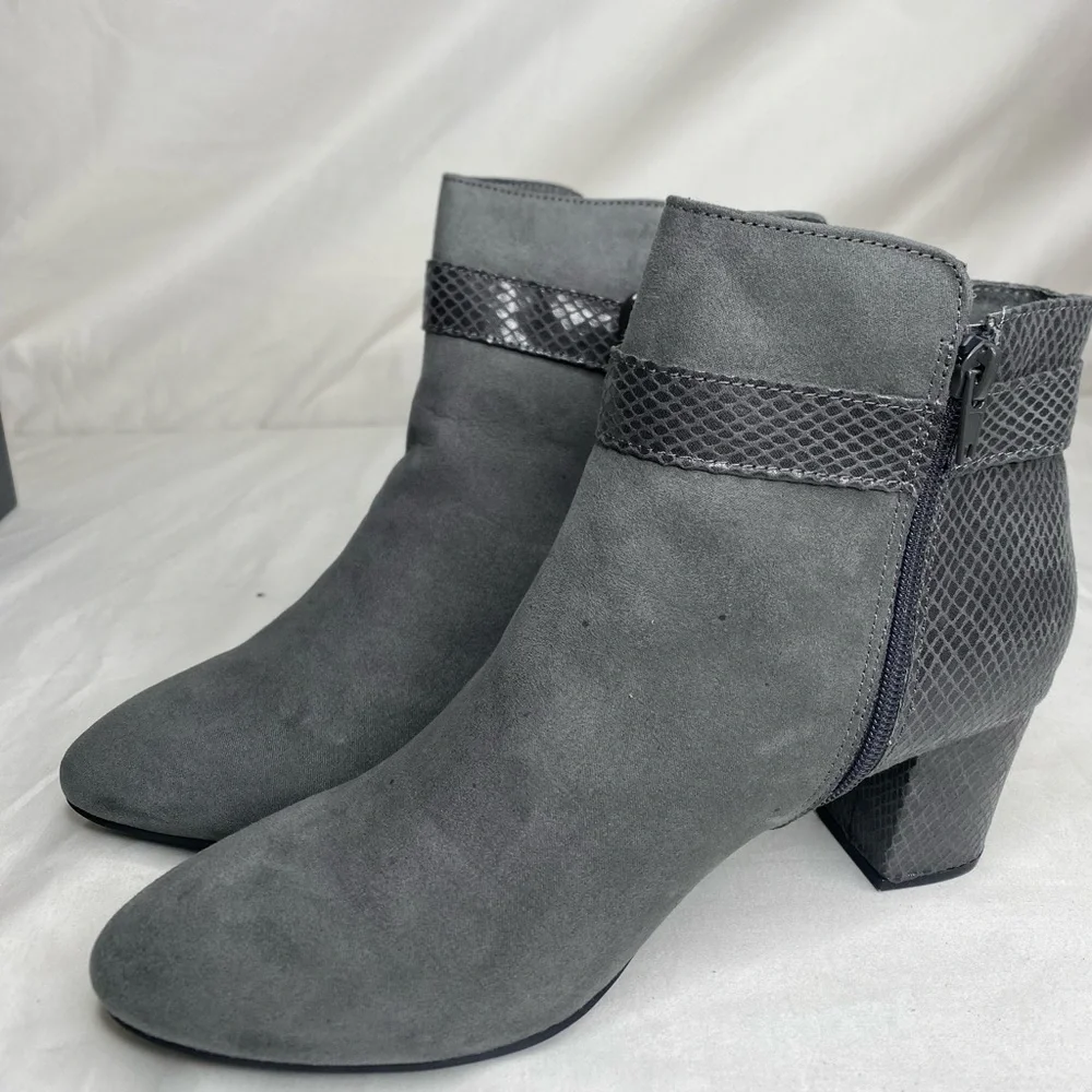 KAREN SCOTT Womens Gray Scale Pattern Ivyy Almond Toe Block Heel Booties 12M